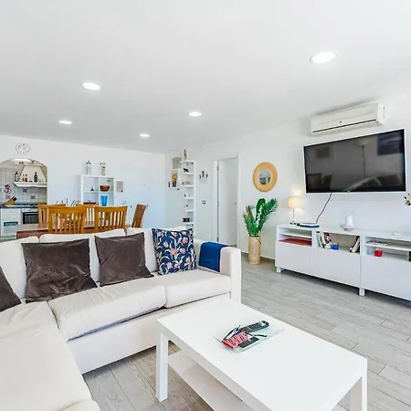 Balcon Del Atlantico Y Piscina Privada Holiday home